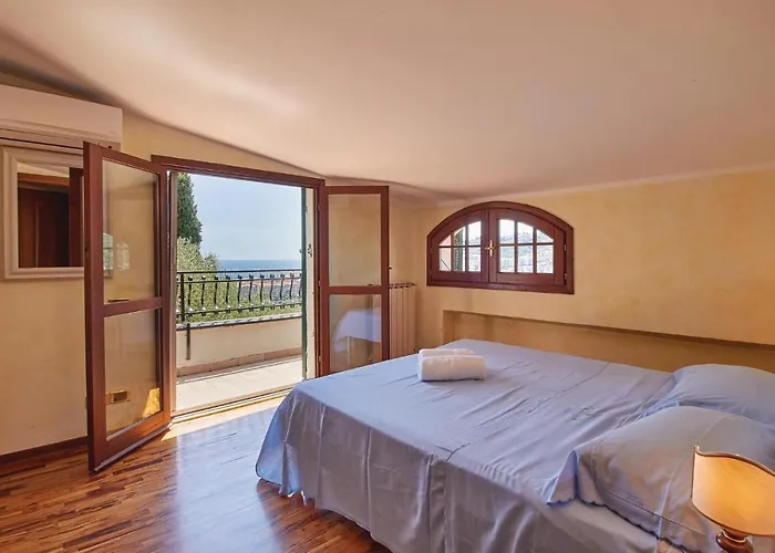 Semesterbostad Peppina