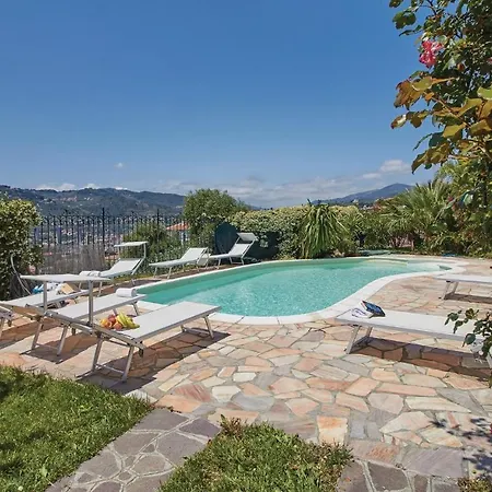 Holiday home Peppina